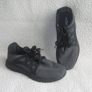 QANSI Black Non Slip Sneakers
